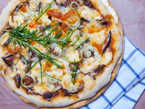 Pizza with Sardines and Onions recipe