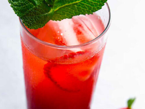 How To Make A Copycat Starbucks Strawberry Acai Refresher At Home